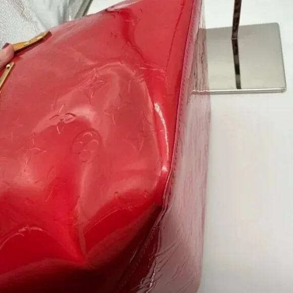 EUC Authenticated Louis Vuitton Monogram Vernis Bellevue PM - Picture 7 of 15